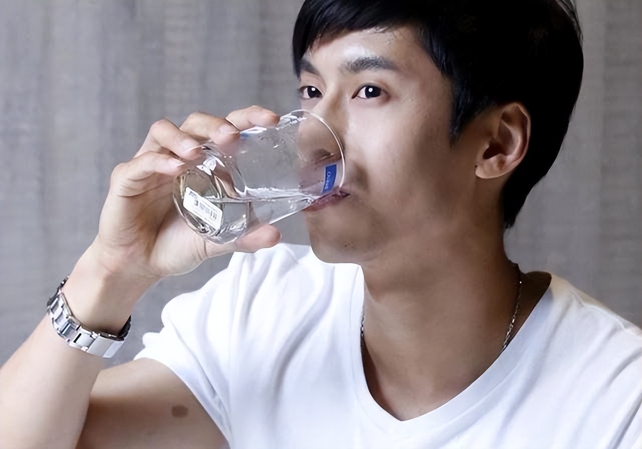 喝酒后头晕脑胀的怎么解决,喝酒多了头晕脑胀是怎么回事