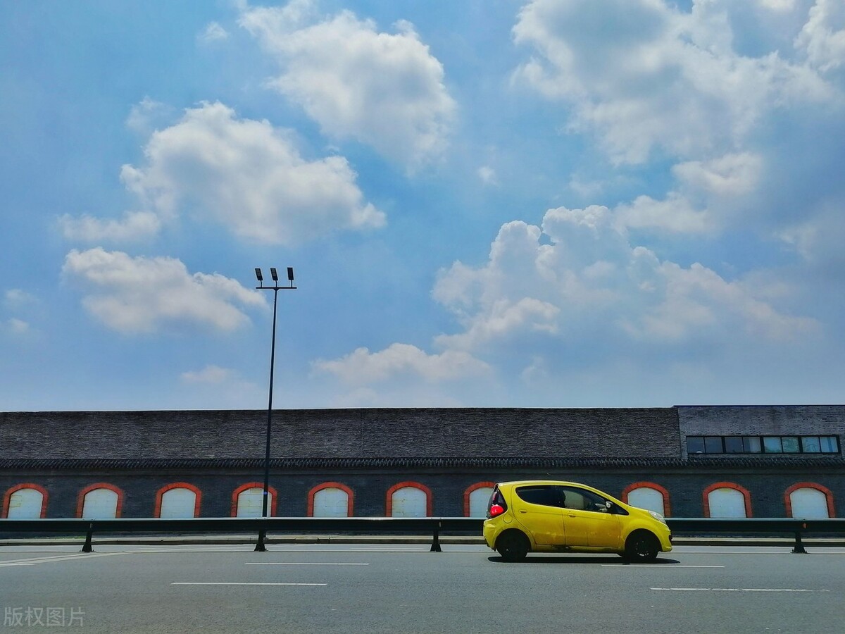 贴隐形车衣有必要贴车衣吗,汽车贴隐形车衣好贴吗