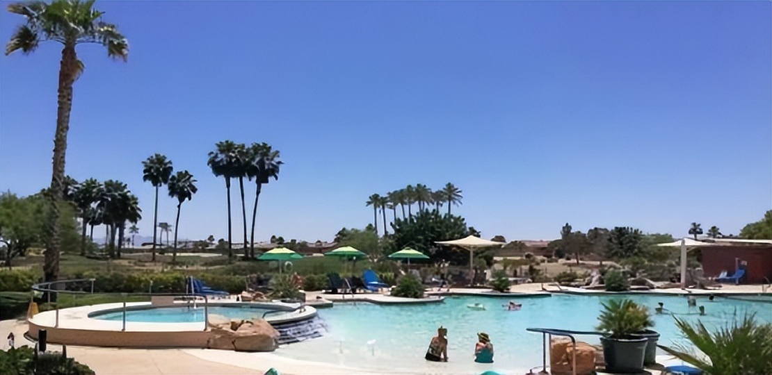 影响全世界养老产业的CCRC巨型康养社区——美国*阳城太**