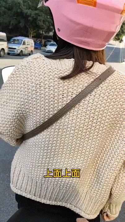 女朋友平胸是什么心理,女生平胸如何安慰