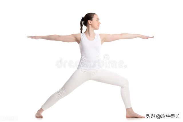 双腿无力发软怎么才能恢复,在家练习瑜伽最简单的方法