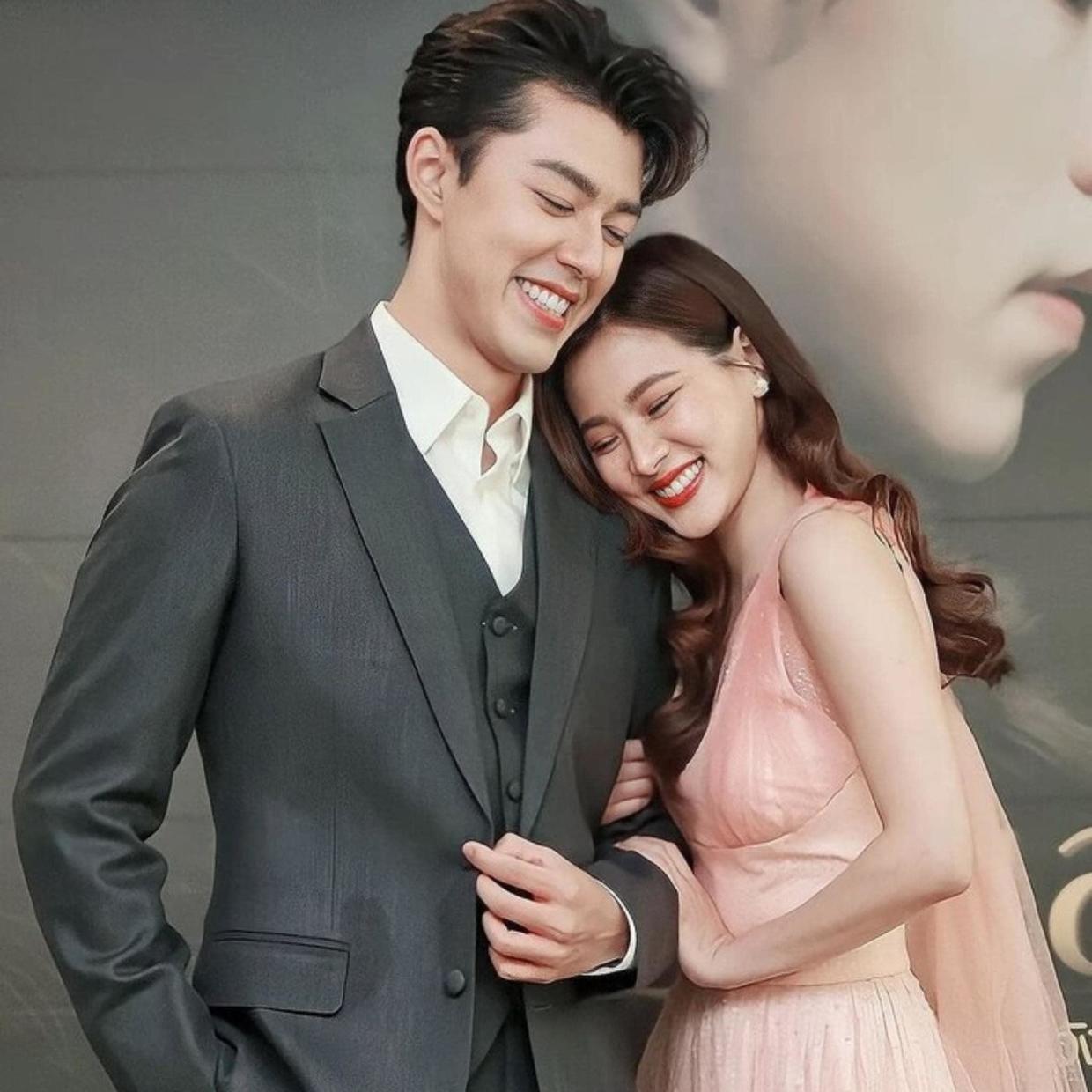 偶像剧照进现实！泰国顶流女星被男演员公开告白，5年友情变爱情