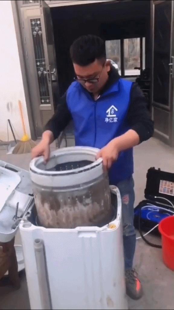 衣服洗干净教你一招,衣服洗完沾满毛絮怎么办