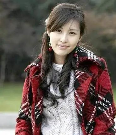 同样都是嫁入豪门差别怎么那么大,田朴珺与章泽天