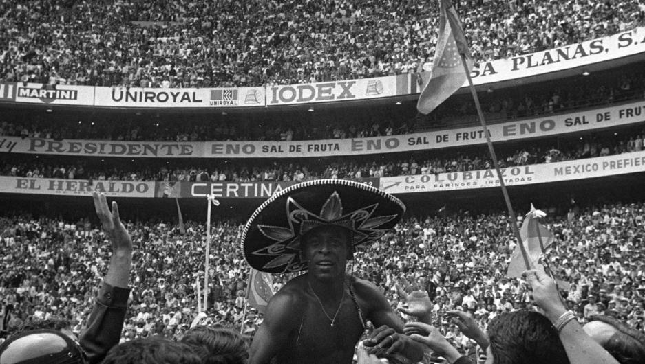 巴西传奇后卫去世,巴西球王贝利个人资料简介