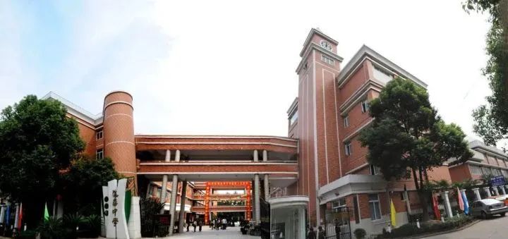 “教育洼地”变“高原”？普陀区强力教育资源回归