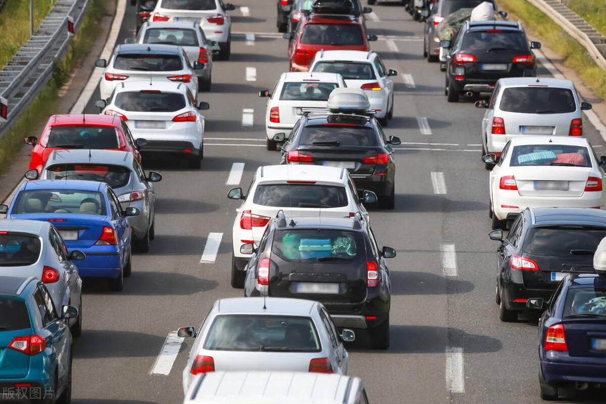 我的旅行故事，拯救被石头砸伤的小男孩，大家的反应让我看清人性