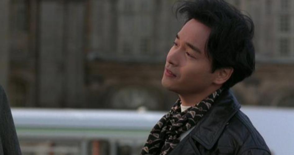 张国荣:被继母淋尿,原生家庭让他苦不堪言,46岁跳楼全身是伤