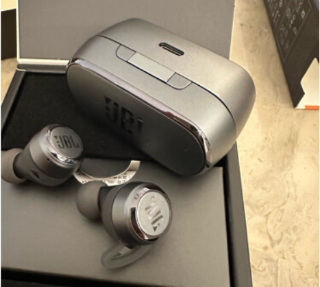 蓝牙耳机哪个牌子音质好，4款高保真耳机，均衡音效听感陶醉