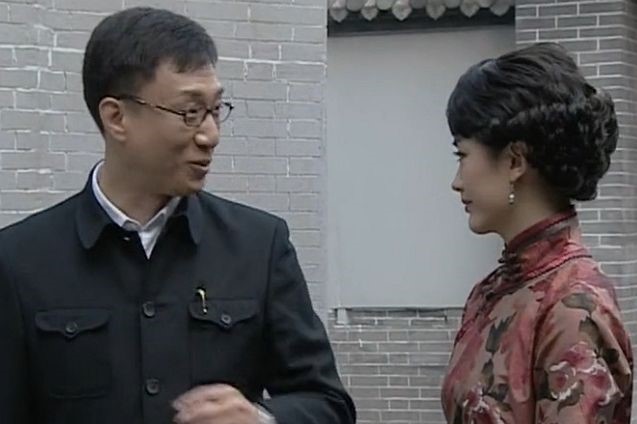 透明悬崖风筝和潜伏哪个好看,比潜伏悬崖更好看的谍战剧是什么