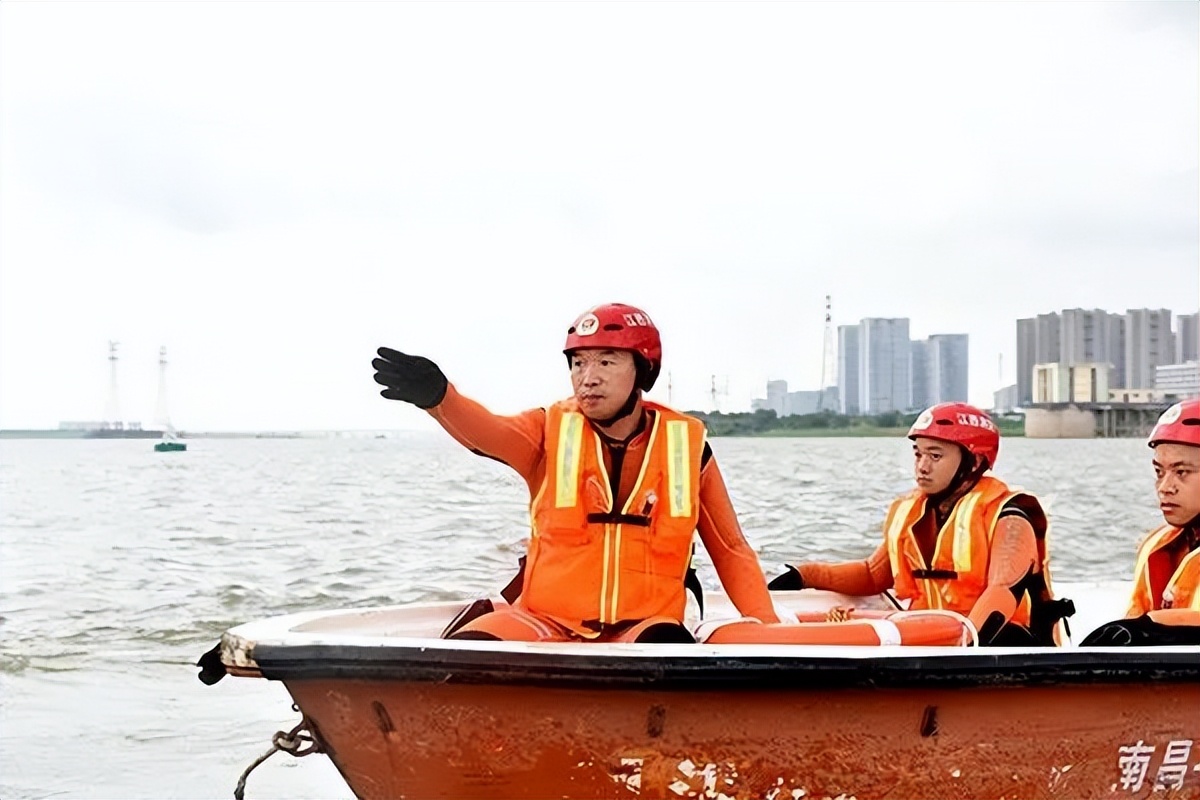 江西消防李胜利同志当选江西省出席*党**的二十大代表