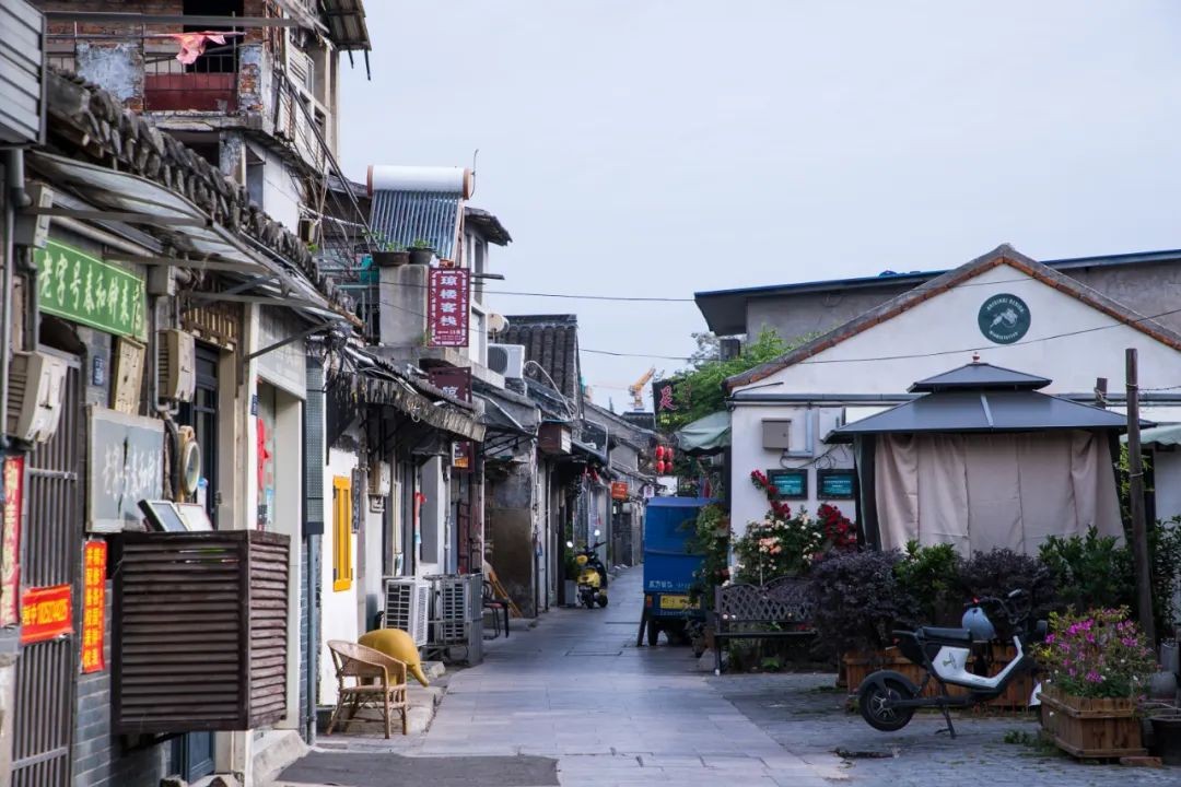 一条街里的卧虎藏龙,东关街里的小巷子别有一番风味