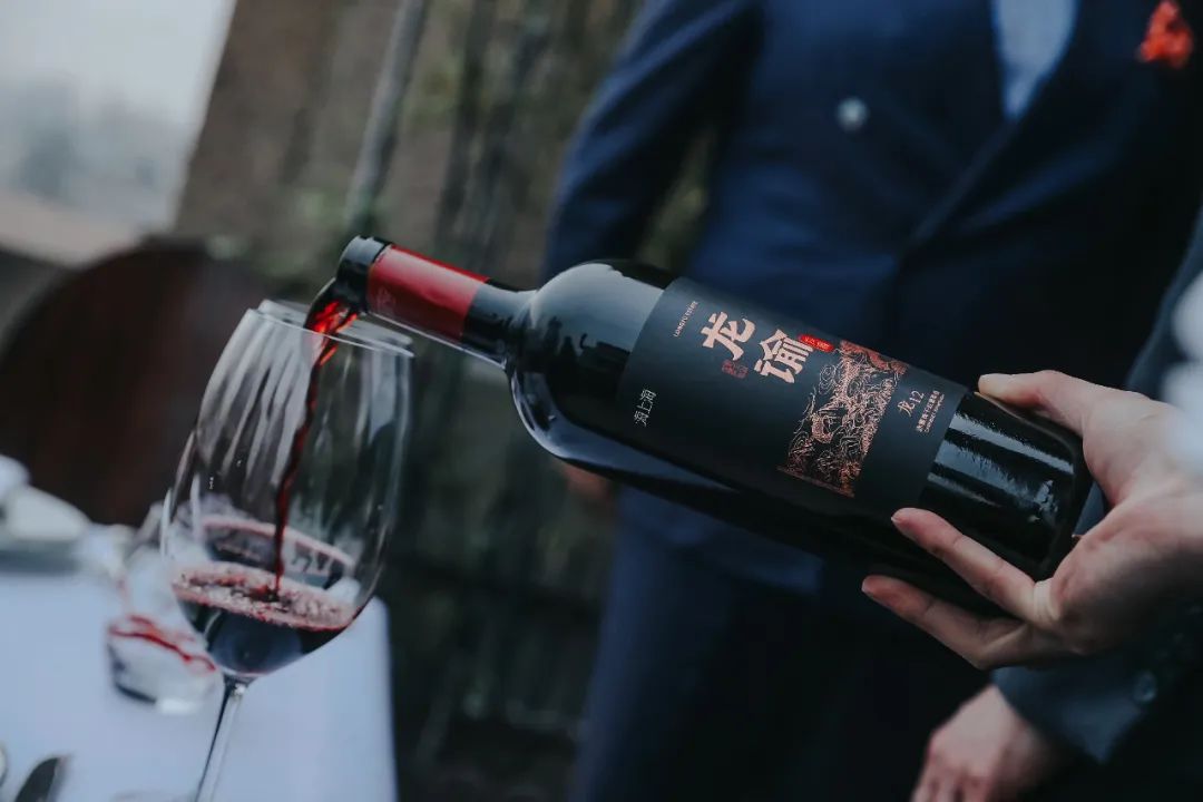 中国酒文化张裕葡萄酒,张裕茅台干红葡萄酒