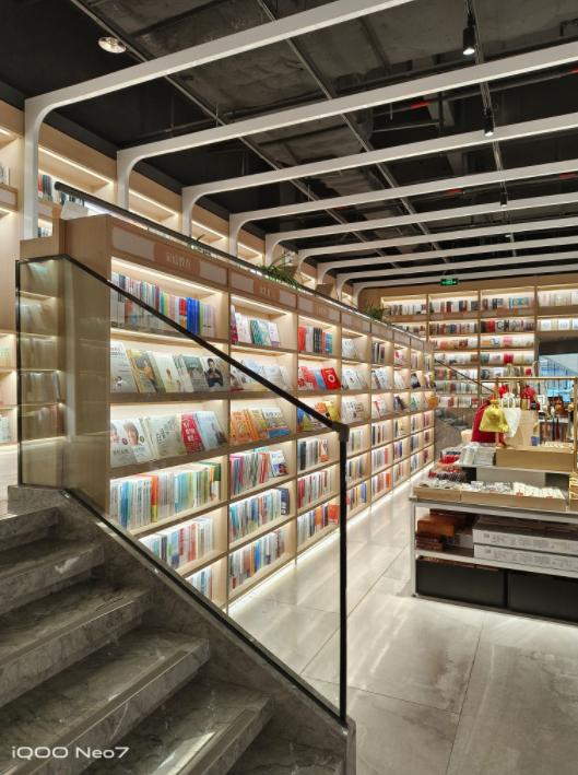 iqooneo7天玑9000测评,iqoo7亲测