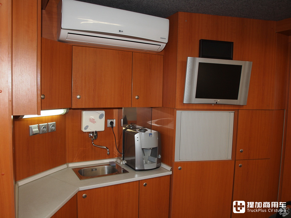 6x6全轮驱动自卸车,6x6重型牵引车