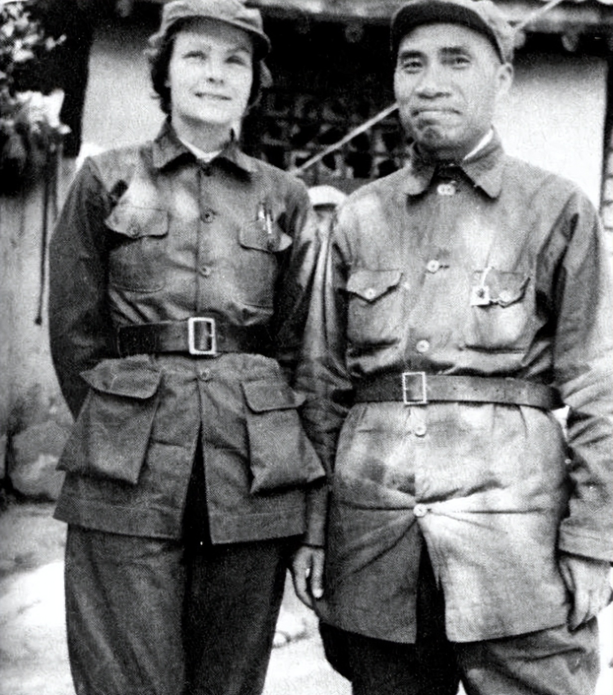 美国记者史沫特,美国记者史沫特莱采访