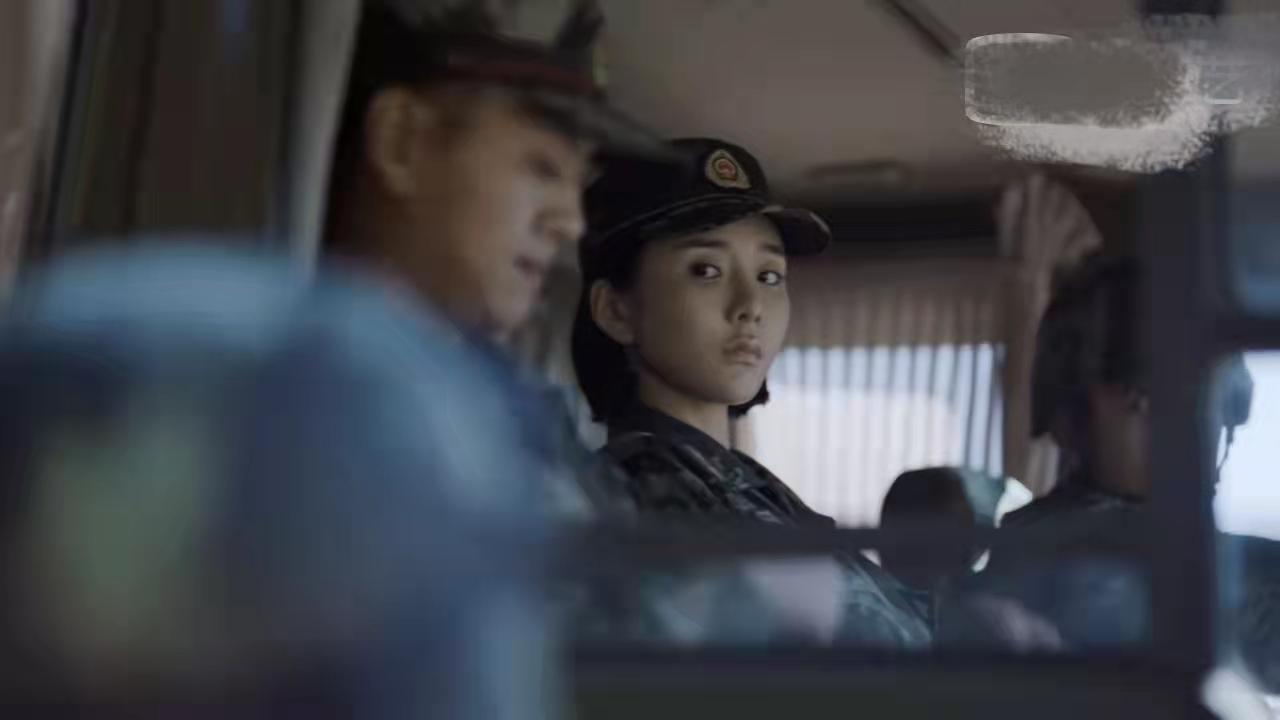 特战荣耀燕破岳和刘招弟什么关系,特战荣耀燕破岳被俘虏谁救了他