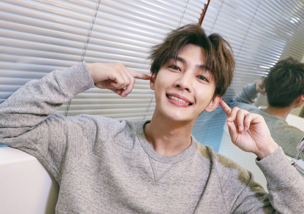 炎亚纶道歉，承认与未成年男子恋爱，称大尺度视频外流非自己的错