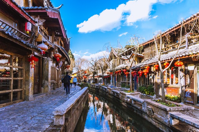 暑假十天带孩子旅游的地方,暑假带孩子去一个城市旅游