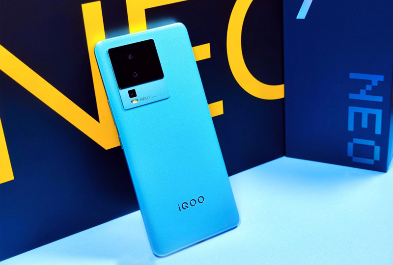 骁龙8 直面屏手机512g内存 (256g内存骁龙8+的百元机)