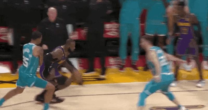 鎵撹触鐨勪笉鏄ぉ鐪熸槸鏃犻偑,鎵撹触闃块噾鏂殑鐢蜂汉