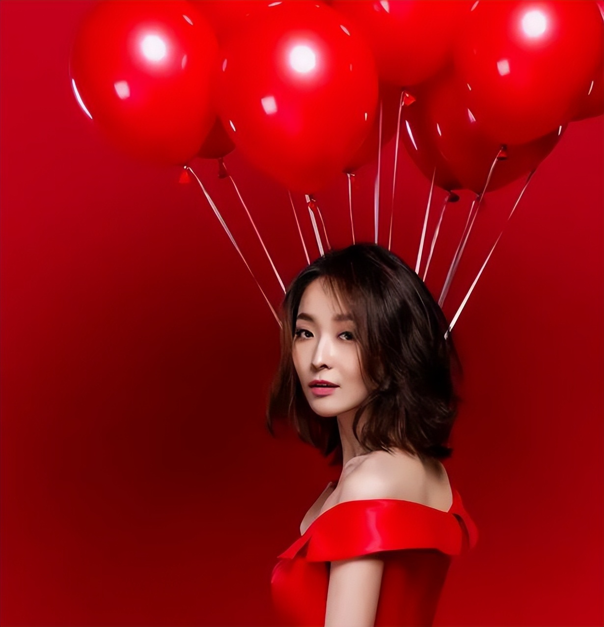 女演员李曼照片,张艺谋与李曼电影