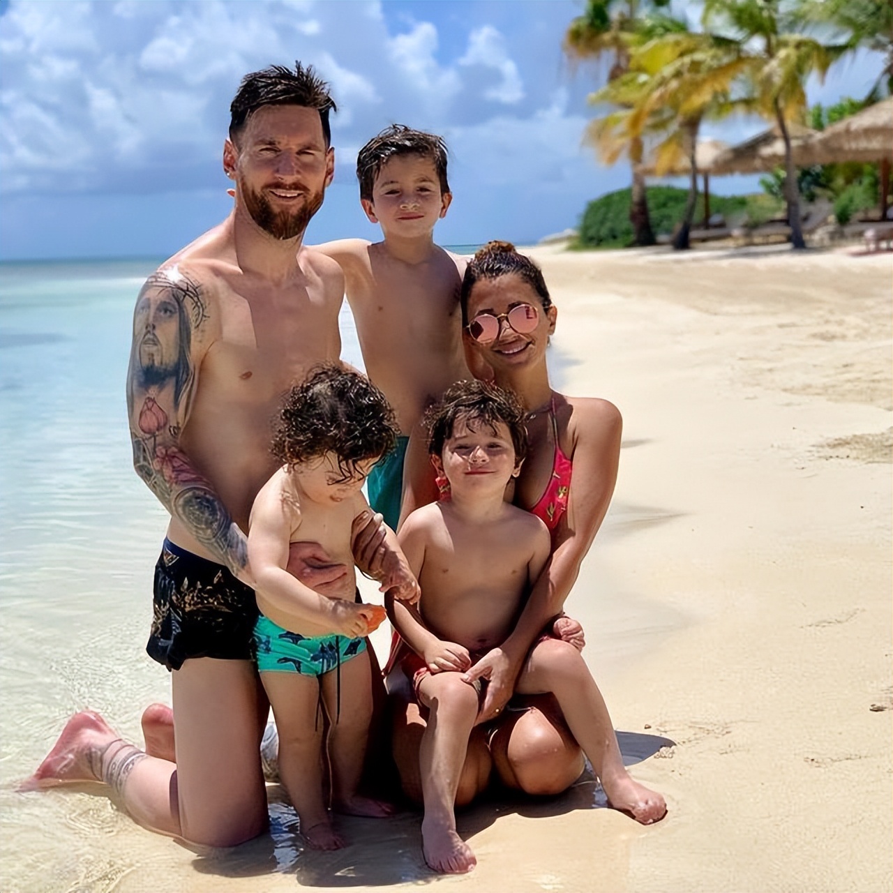 球王梅西年轻照片,球王梅西最新图片