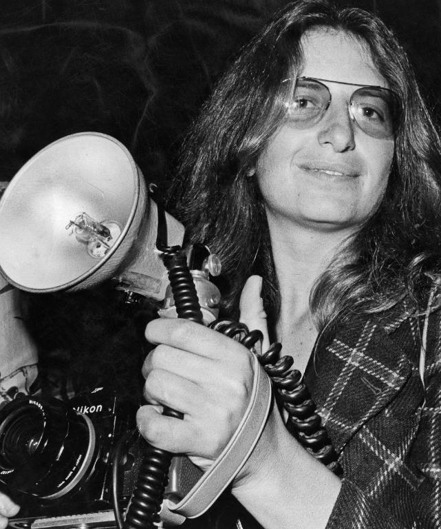 她拍照日薪70万，女王为她摘掉王冠，明星为她宽衣解带还一片难求