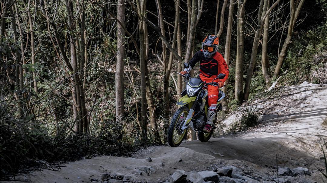 宗申250x越野能上路吗,宗申250x真实测评