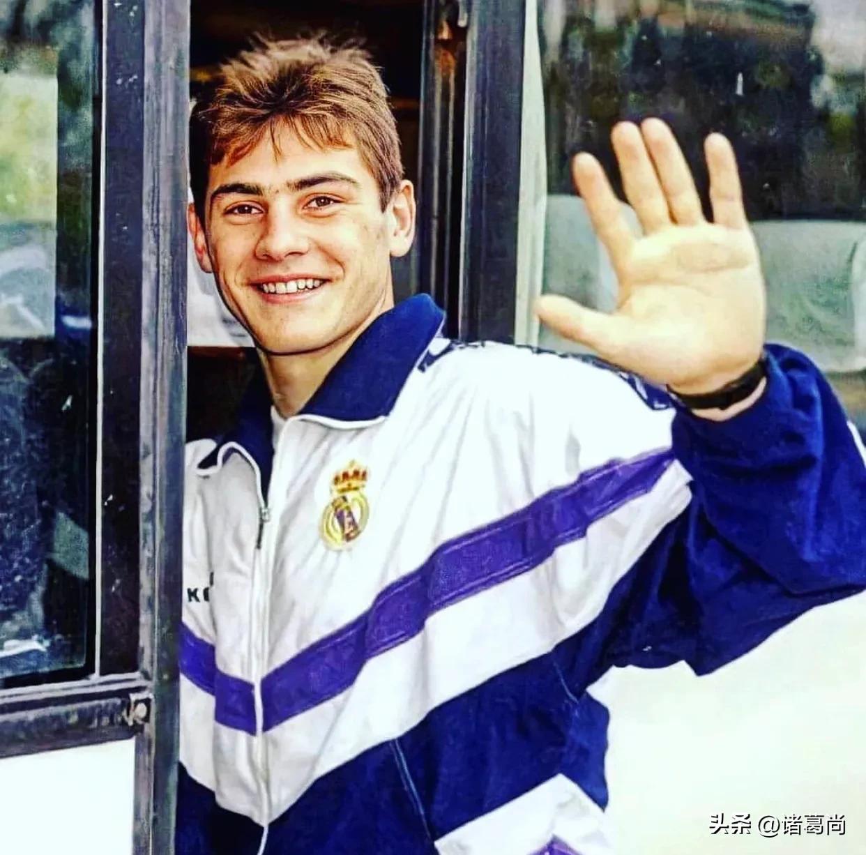 劳尔时期的皇家马德里阵容,翩翩少年衣服