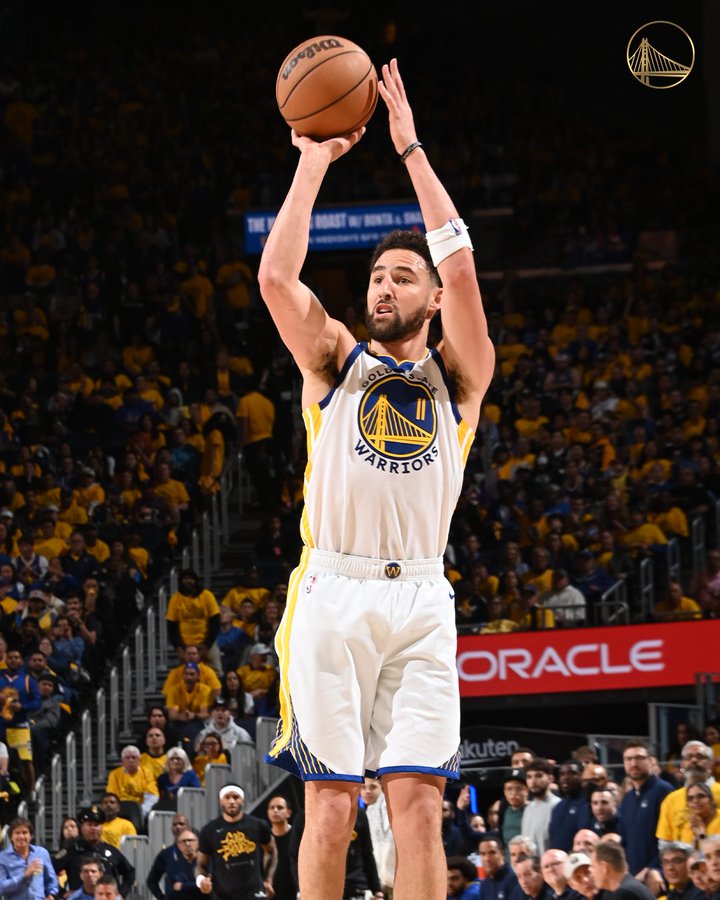 勇士127-100湖人视频集锦,湖人100-127不敌勇士