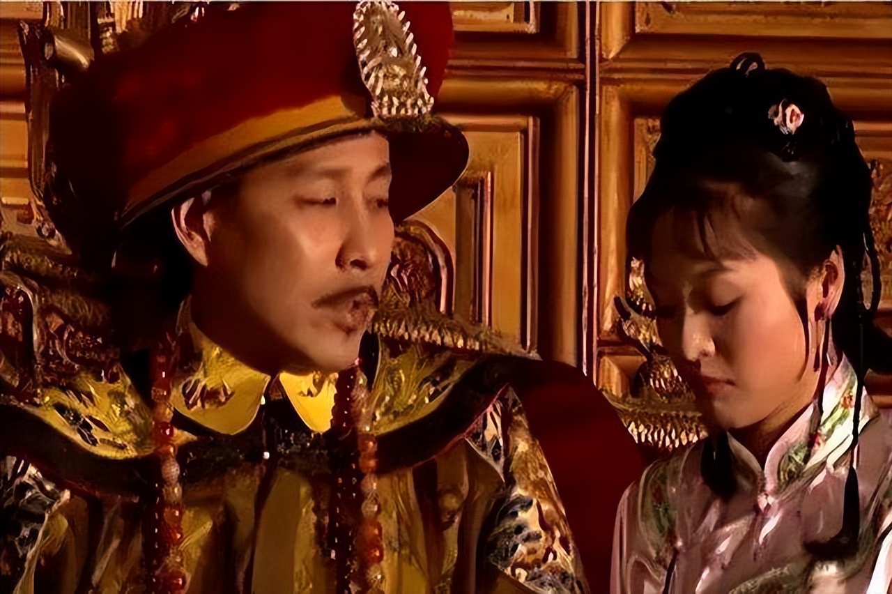 至今发现的蒙古大墓,内蒙出土一具龙袍女尸