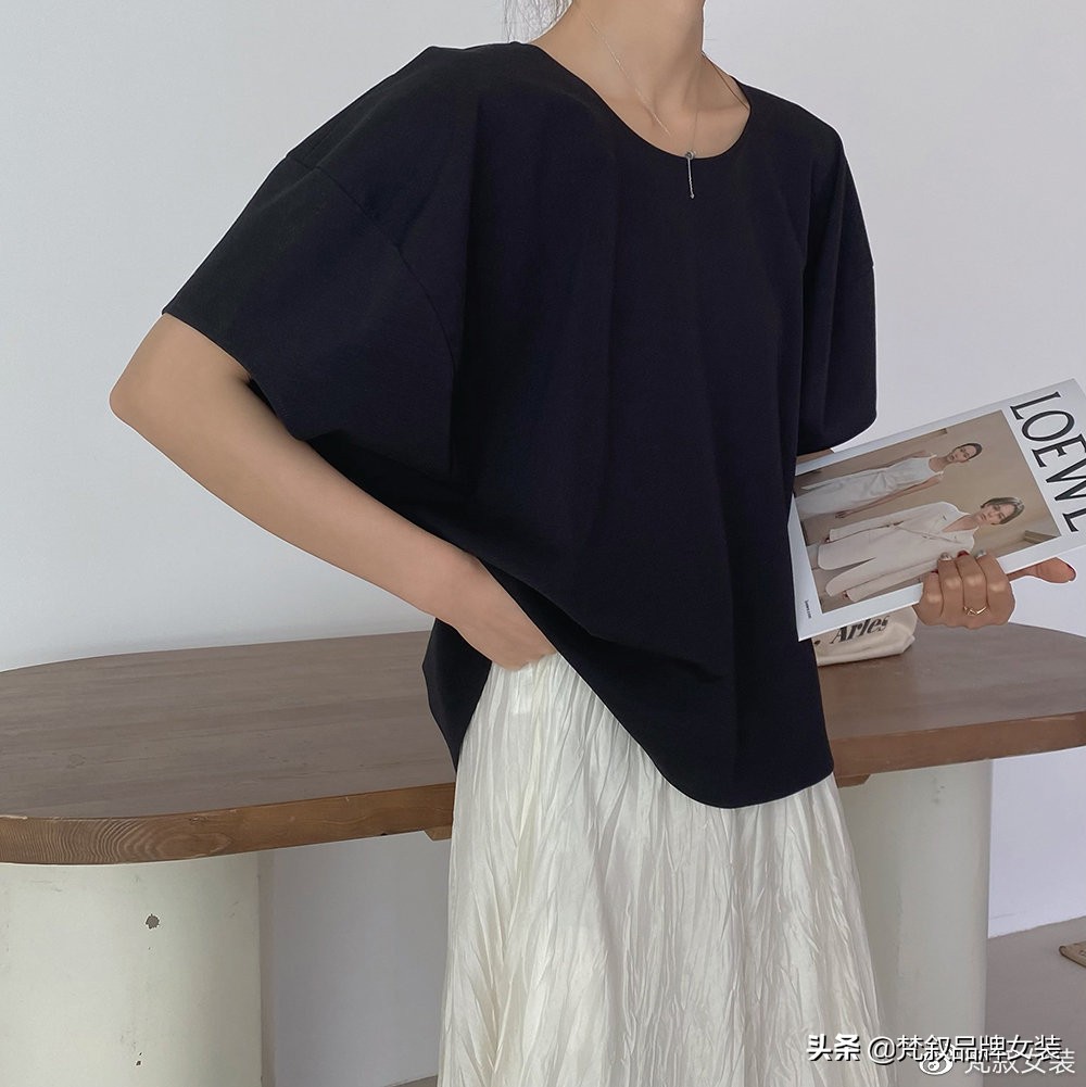 梵叙女装卫衣,阜新梵叙品牌女装集合店