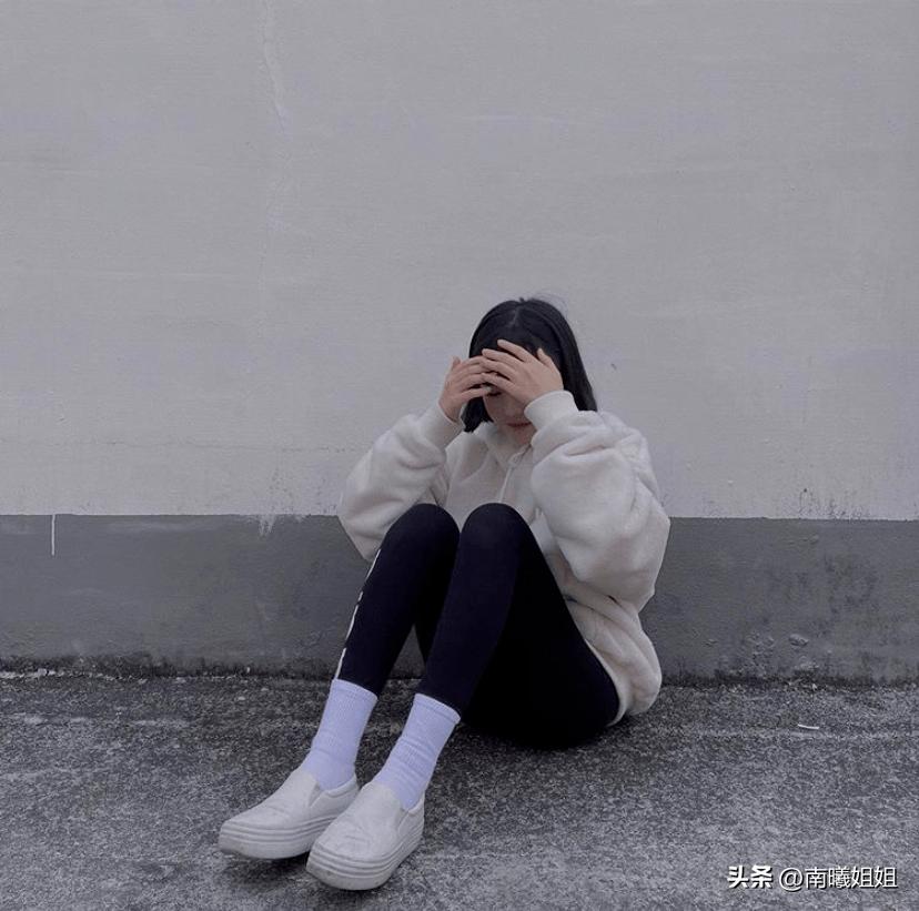 直筒裤最丑的四种穿法,为什么穿格子裤很土