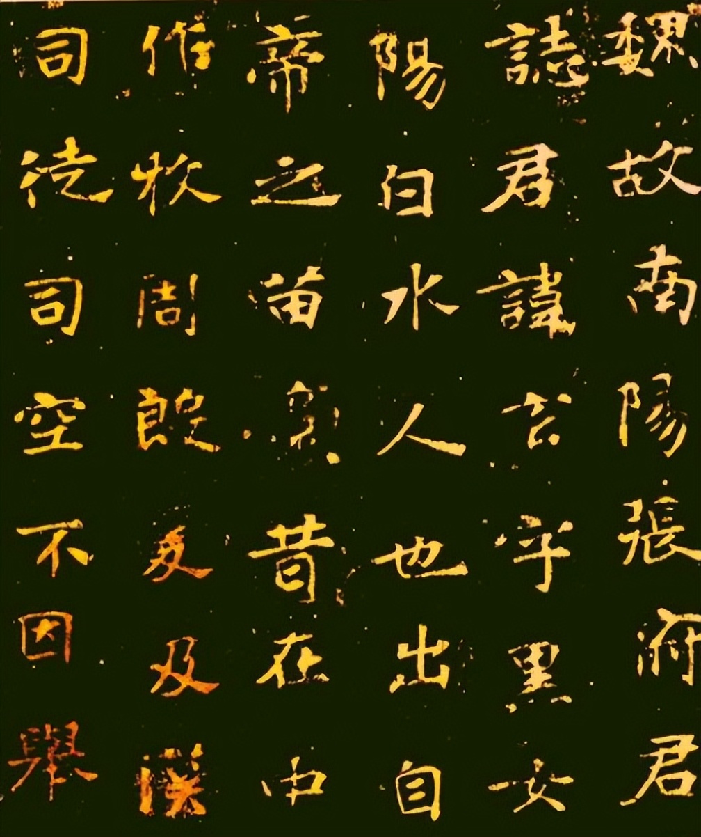 我是人民币，诞生于新中国解放前，生于战火，长于和平