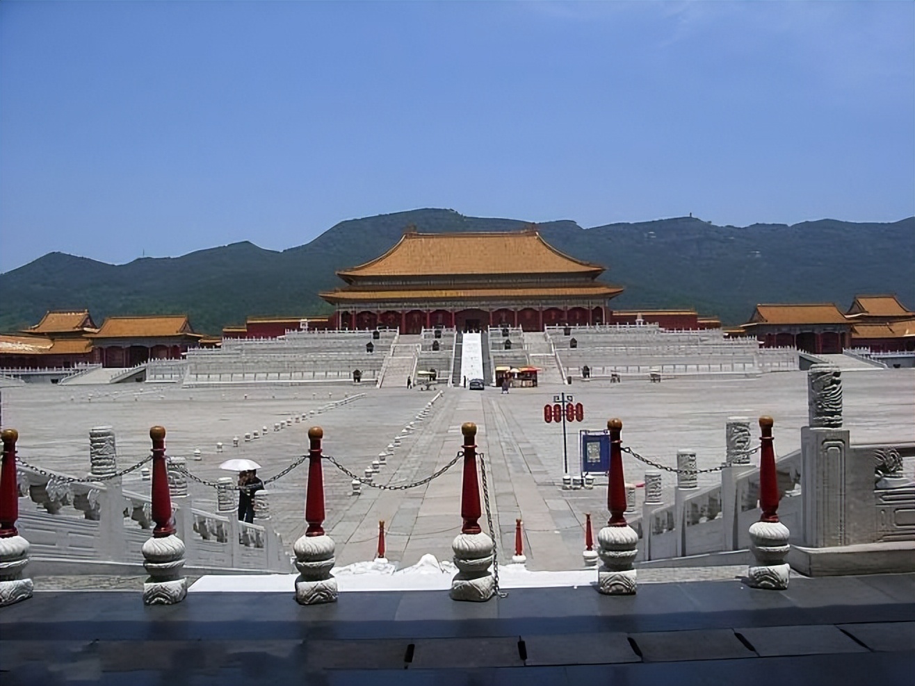 上海破旧影视基地,曾经红极一时的地标还没落