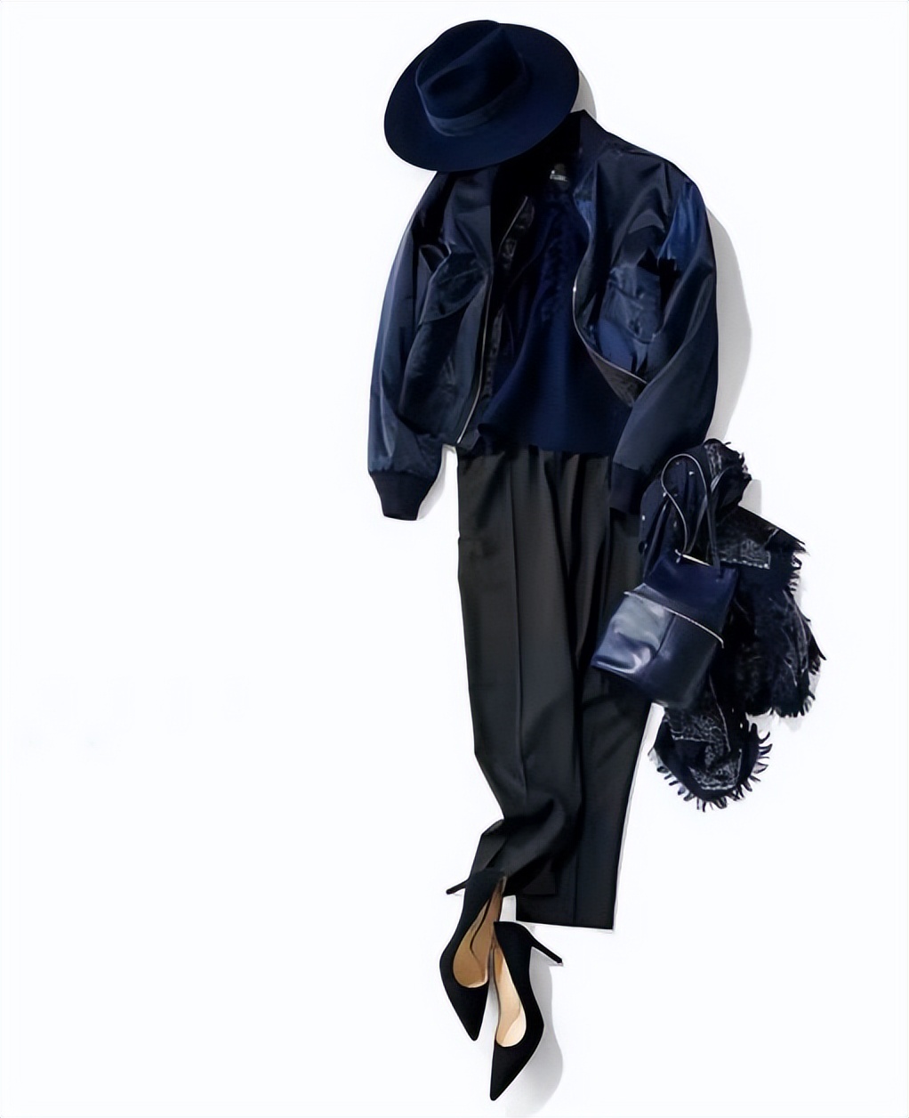 讲究女人最爱的“基本款”，为什么越穿越美？20套穿搭，全是大招