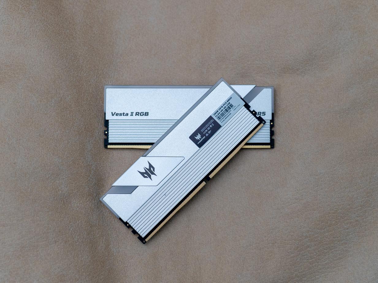 7800MHz动动手指就搞定了，人人都可以会的宏碁掠夺者D5超频教程