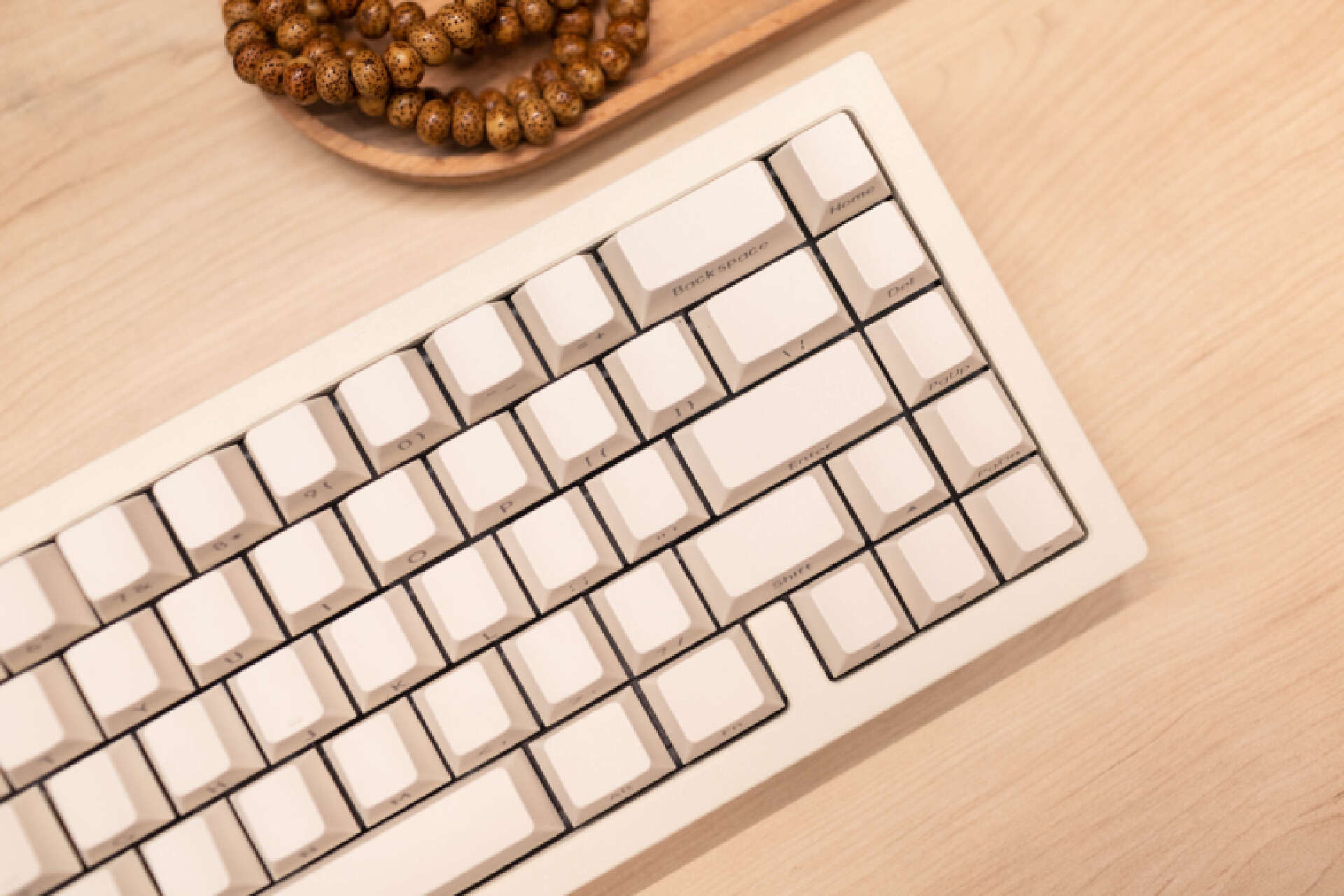 黑爵键盘哪个系列最好,键盘白月光