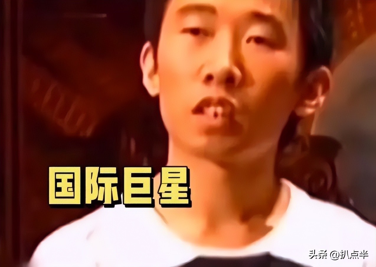 抖音“情圣”杨迪:迎娶相恋15年的素人女友,底层逆袭谱写传奇