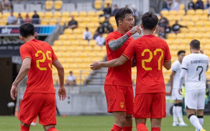 国足vs越南首发11人名单,国足vs新加坡预计首发：武磊领衔