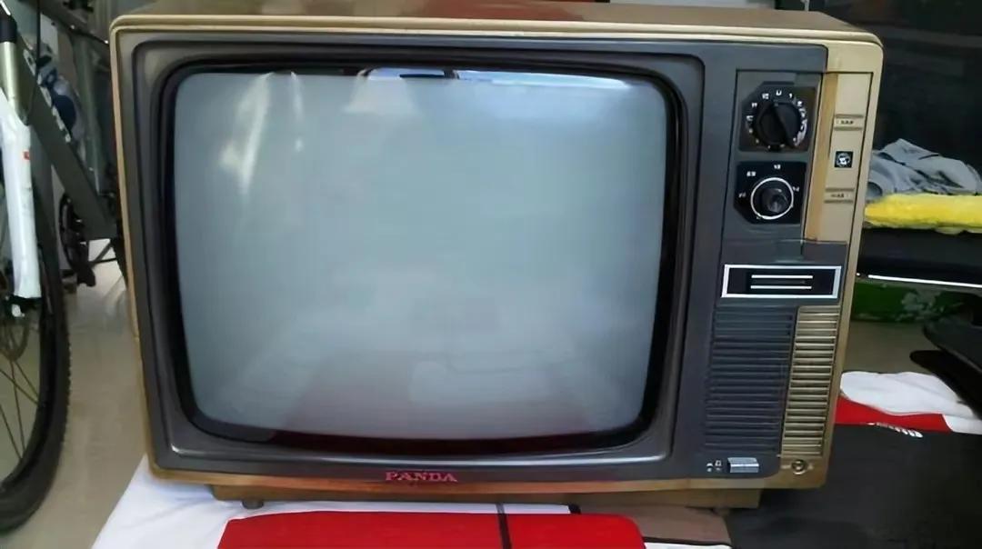 看央视新闻联播收费,中央电视台新闻联播播放收费吗