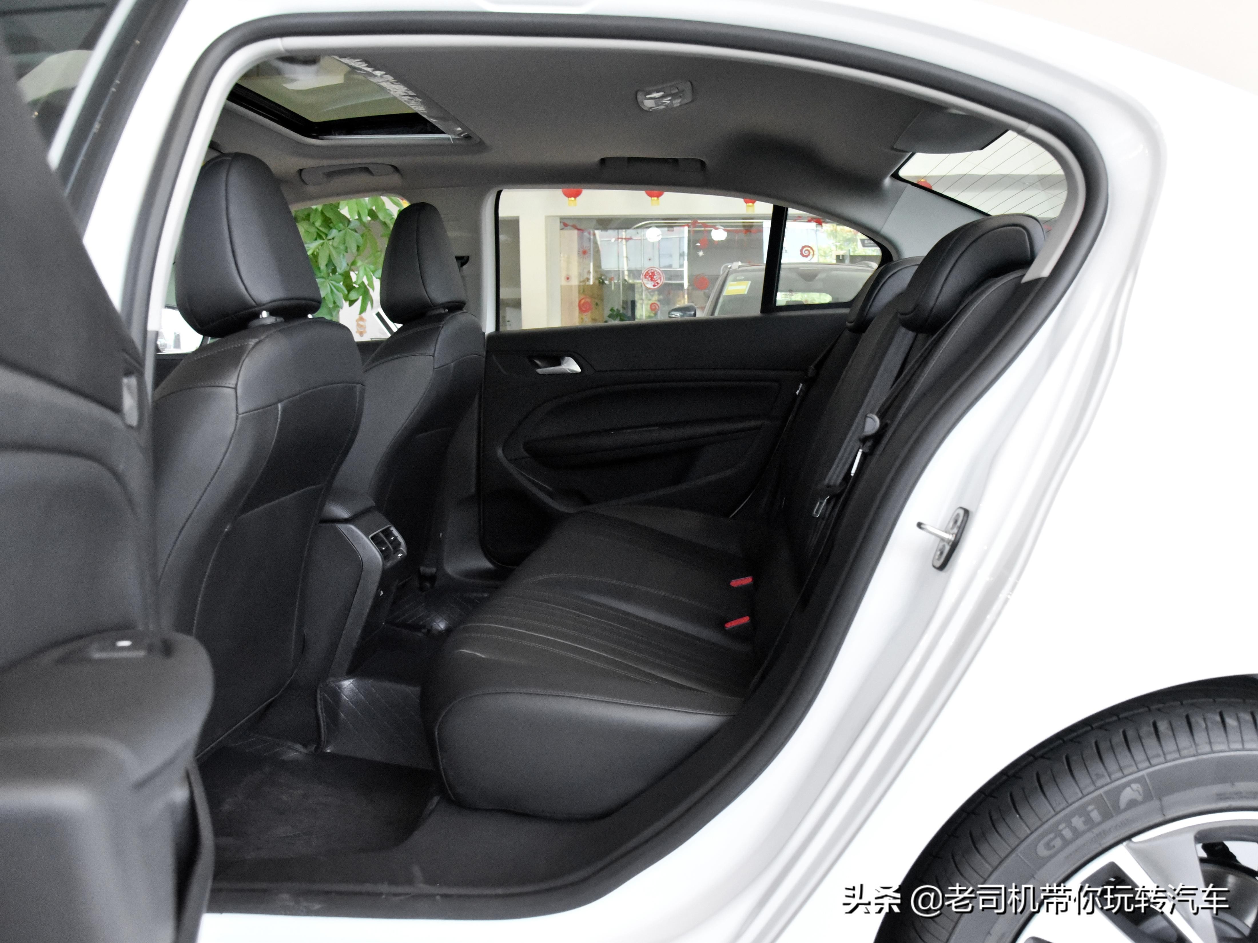 全新标致408对比速腾伊兰特尺寸,标致408新款2022对比速腾