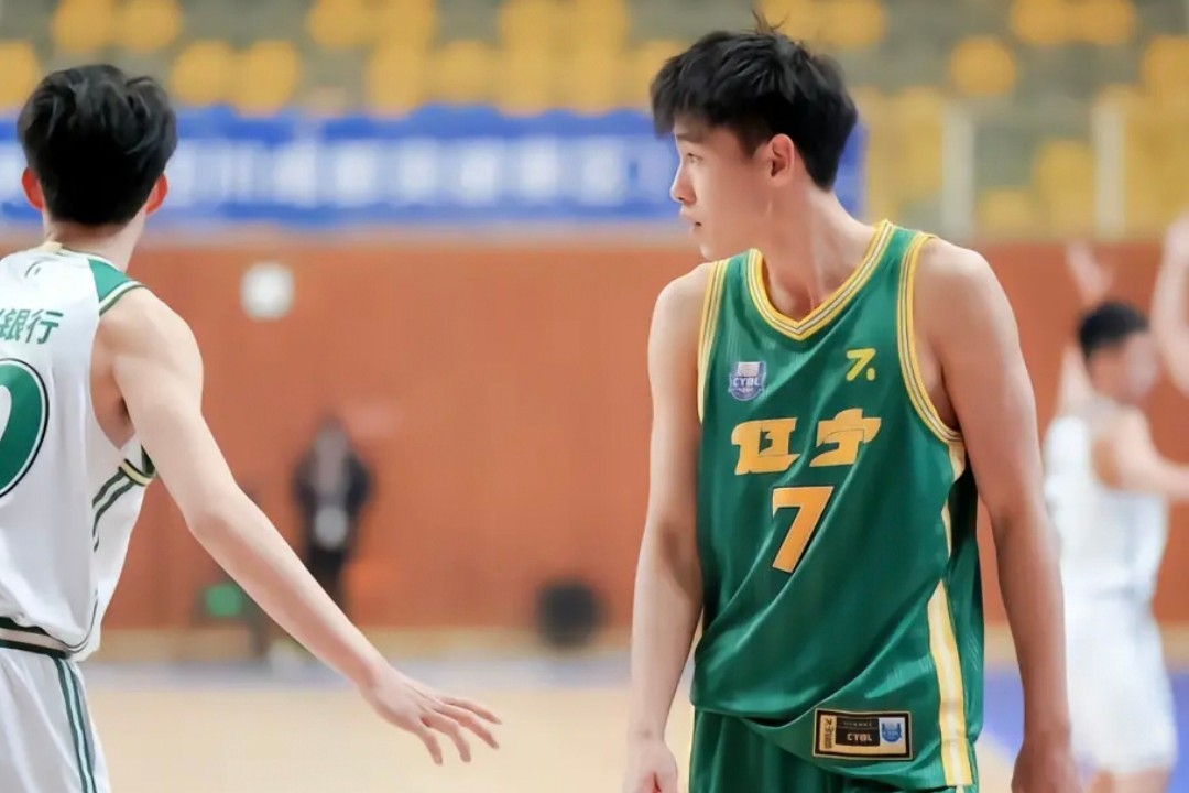 辽宁解决后场接班问题！两小将进入国家二队，杨鸣下赛季重点培养