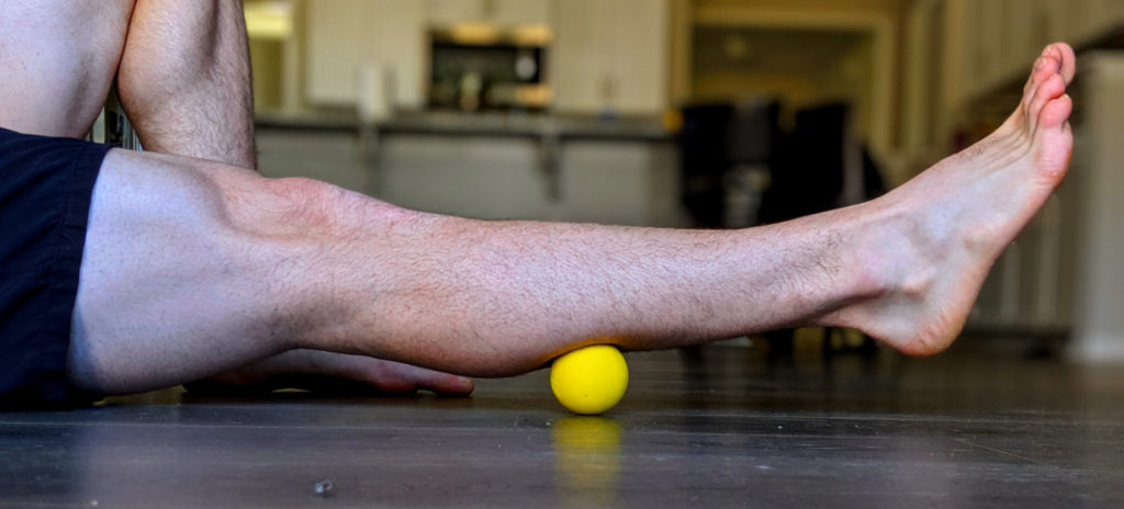 小腿紧绷、疼痛？如何正确放松小腿肌肉