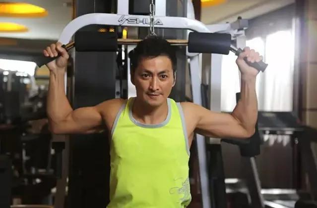 香港演员去做搬运工,香港演员做搬运工