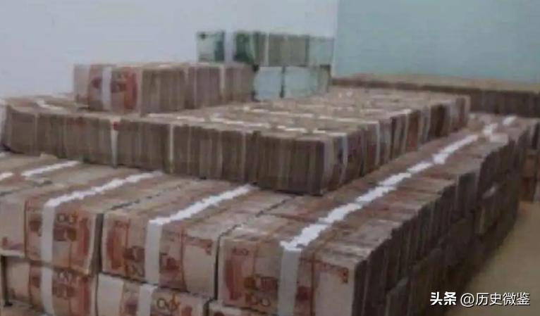 福建男子家中搜出8000万现金,农村家里10000现金却只被盗5000元