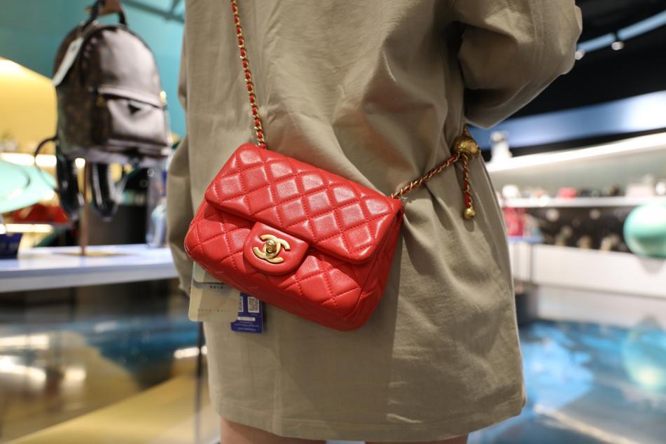 想买二手奢侈品包去哪里买,想买正品奢侈品包