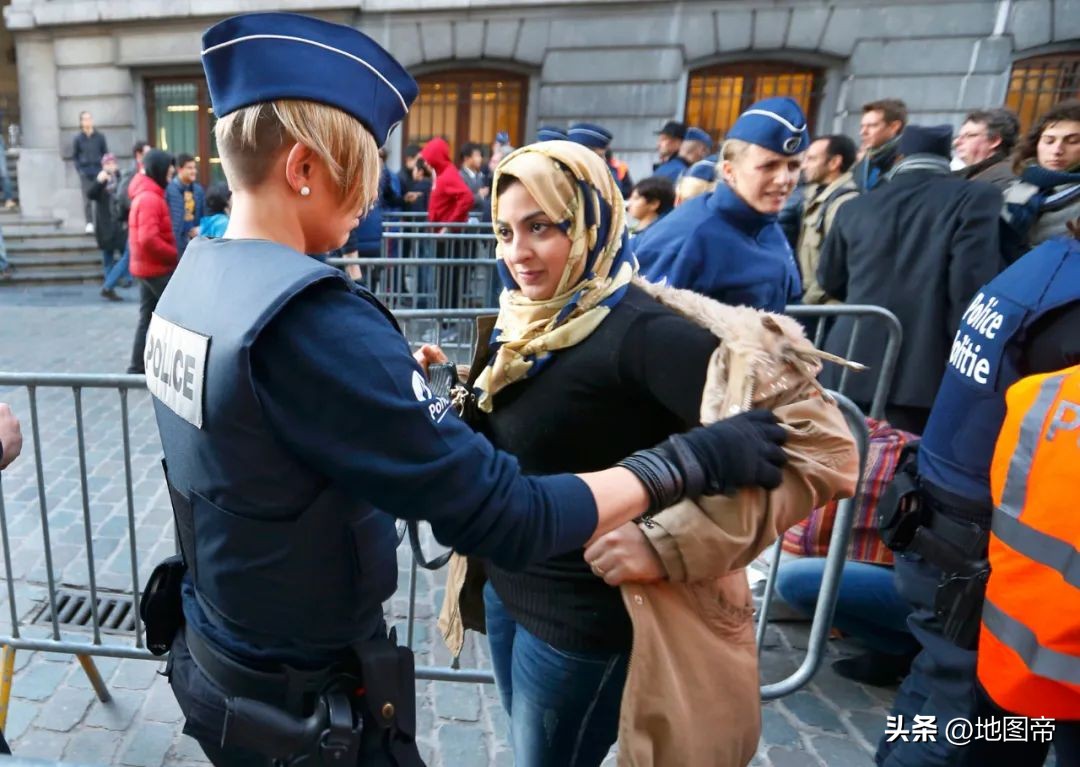 法国乱的原因,法国为啥还这么强