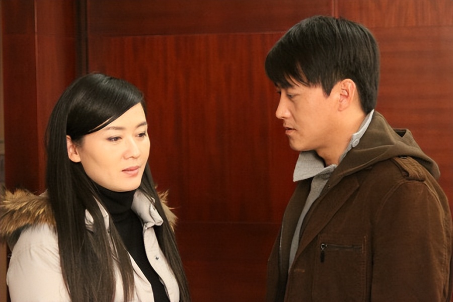 宝妈双十一买900多护肤品,宝妈花900买化妆品被老公一脚踢开